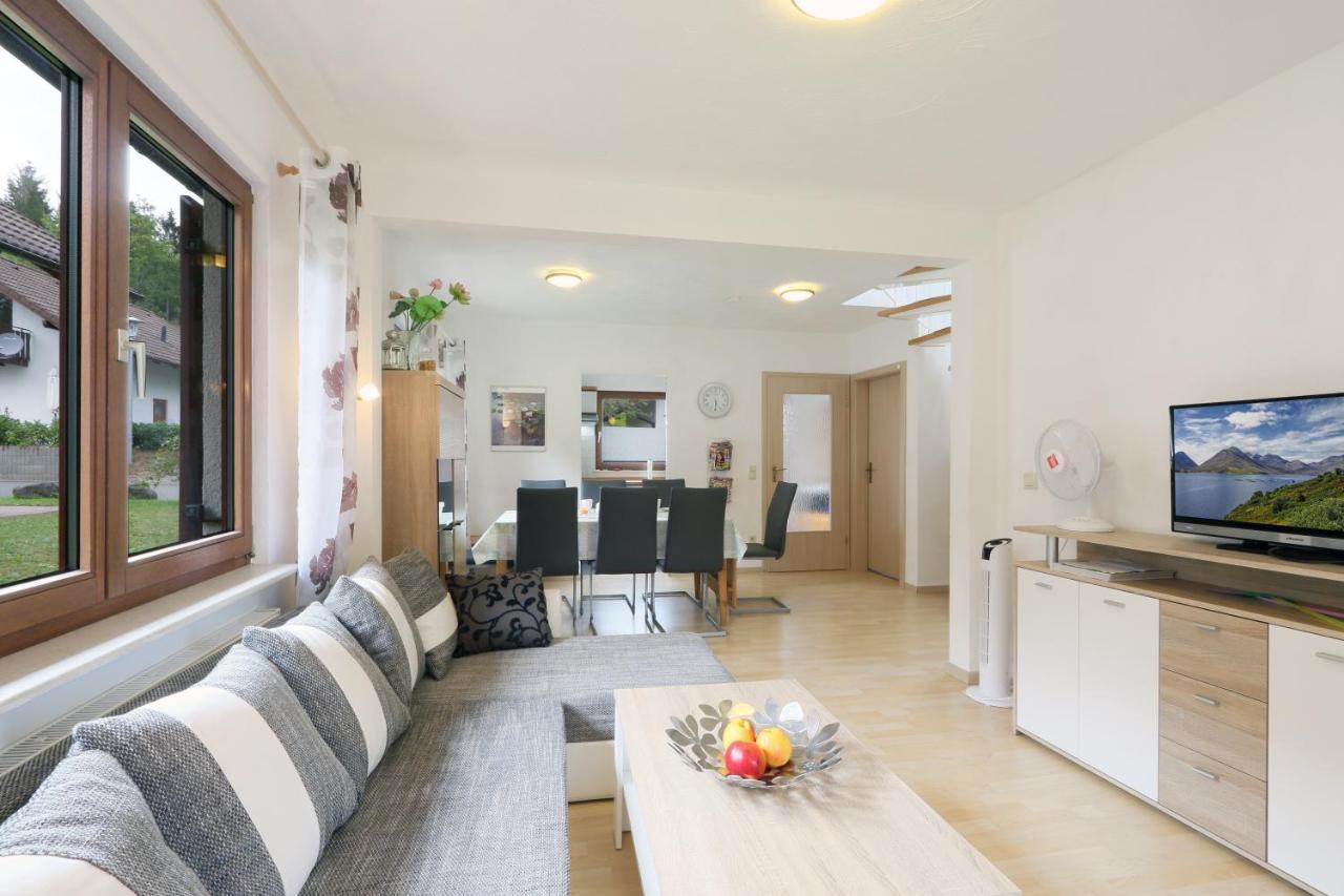 Seepark Kirchheim Ferienhaus Bei Vera Mit Sauna Dış mekan fotoğraf