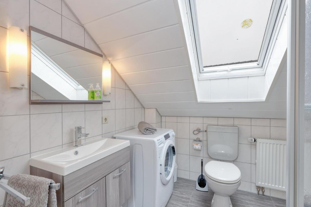 Seepark Kirchheim Ferienhaus Bei Vera Mit Sauna Dış mekan fotoğraf
